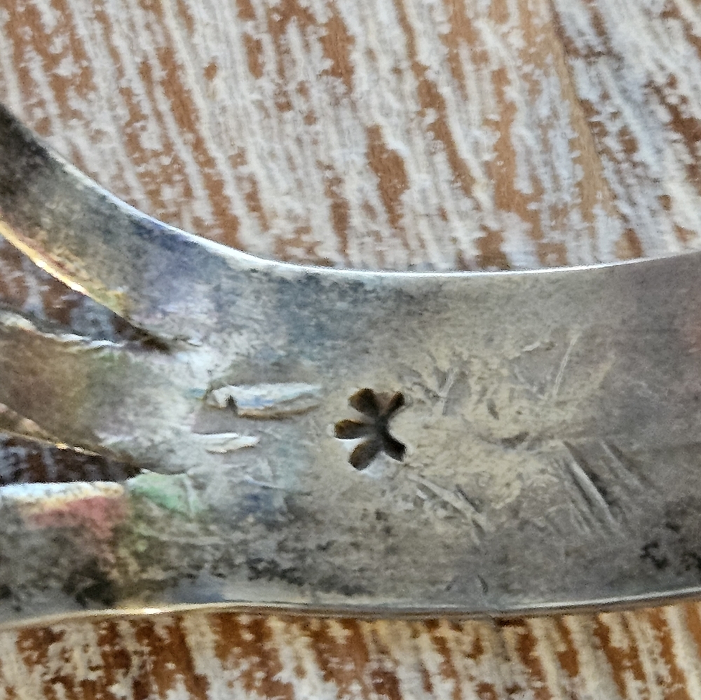 😍SOLD😍Vintage 1950's Collector Artist Signed Zuni Knifewing Cuff - Picture 7 of 8